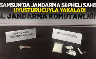 Samsun'da jandarma şüpheli şahsı uyuşturucuyla yakaladı